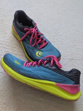 Topo Athletic Women's 11 Ultrafly 3 Running Shoes Emerald Fuchsia Trail Low Drop